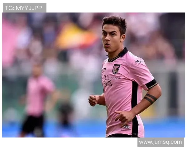 粉色球衣闪耀绿茵场谁是足球界的粉色之星