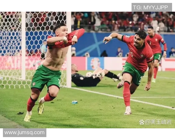 足球明星的帅气儿子名字揭秘他将继承父亲的足球梦想吗 足球明星的帅气儿子名字揭秘他将继承父亲的足球梦想吗